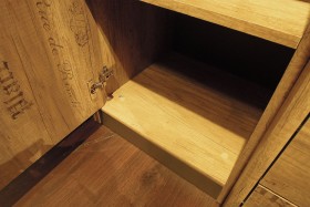 Шкаф для белья «Пилигрим» (Дуб Каньон светлый, Фон серый) в Муромцево - muromcevo.katalogmebeli.com | фото 5